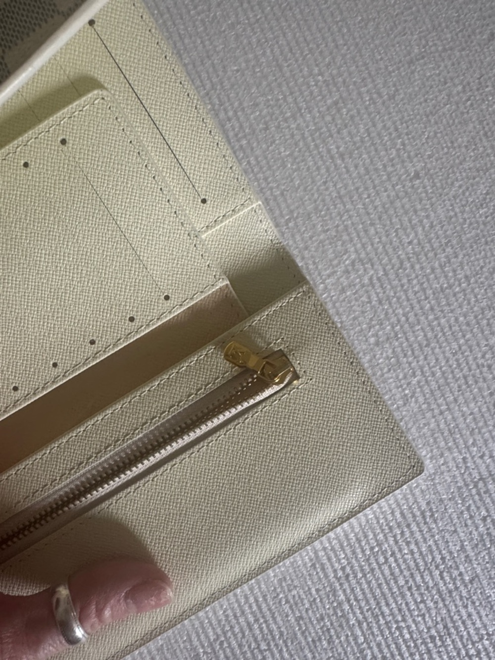 Damier Checkered Cream Wallet - Picture 6 of 7